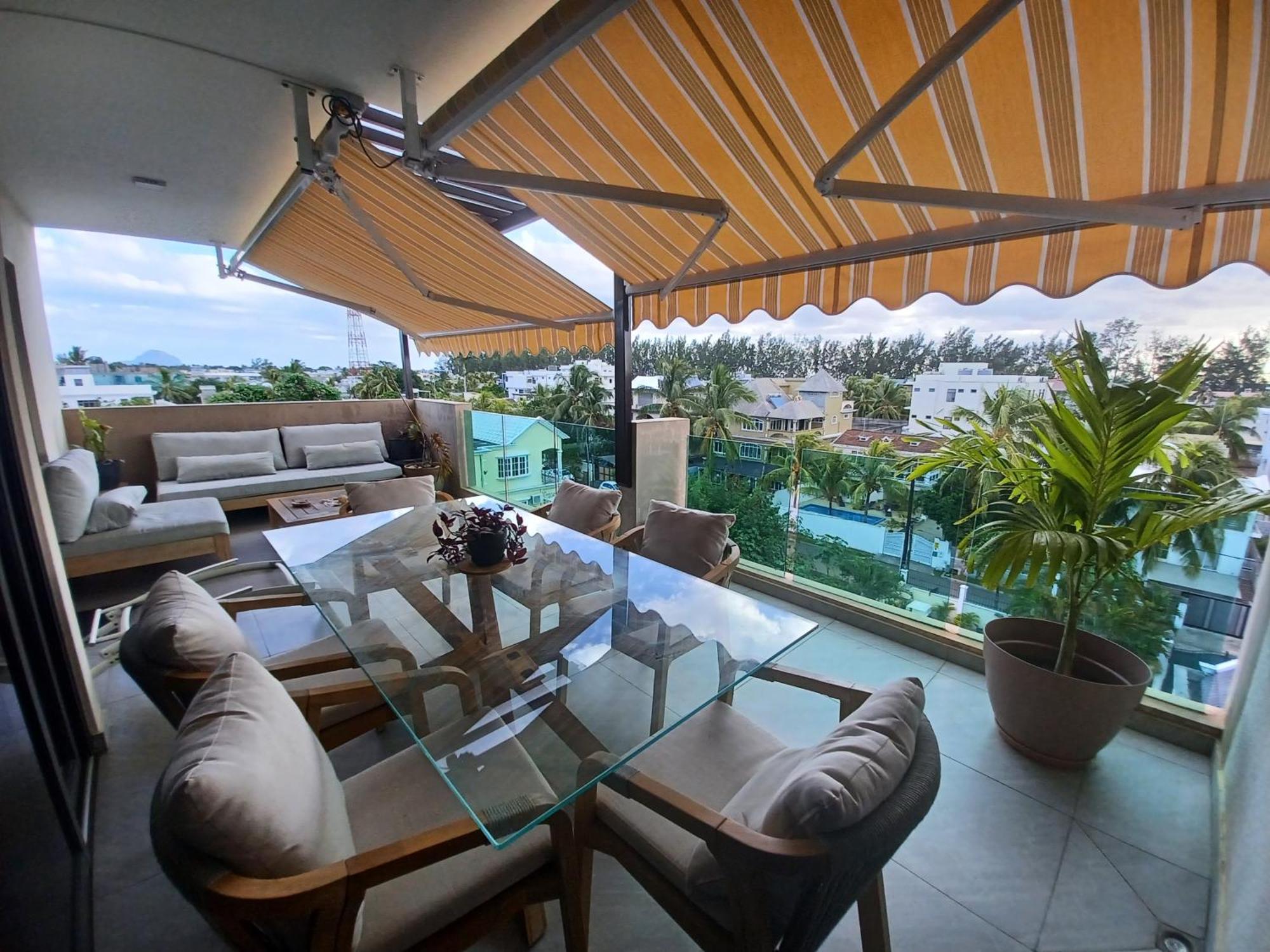 Splendide Penthouse Vue Mer A 5 Mn A Pied De La Plage Flic en Flac Luaran gambar